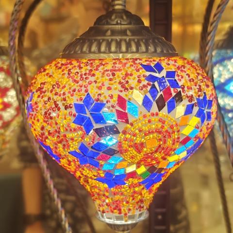 Hati yang kau hancurkan